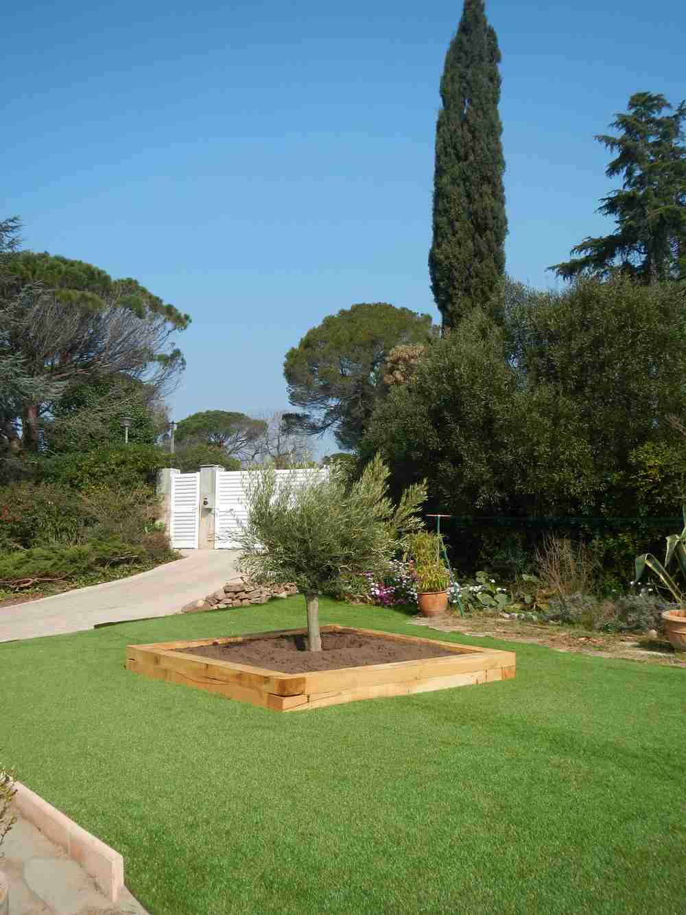 8 people villa rental with pool in Frjus Var French riviera.