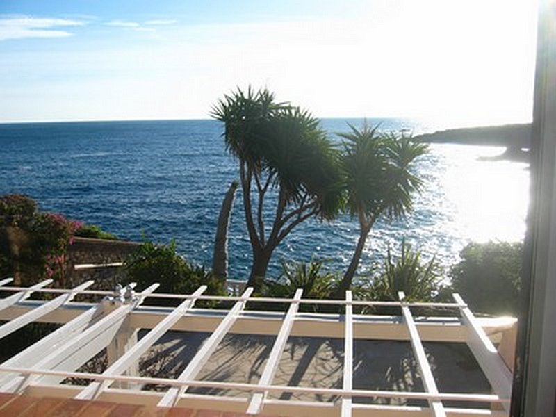 Location villa Mediterrane vacances bord de mer Agay Var.
