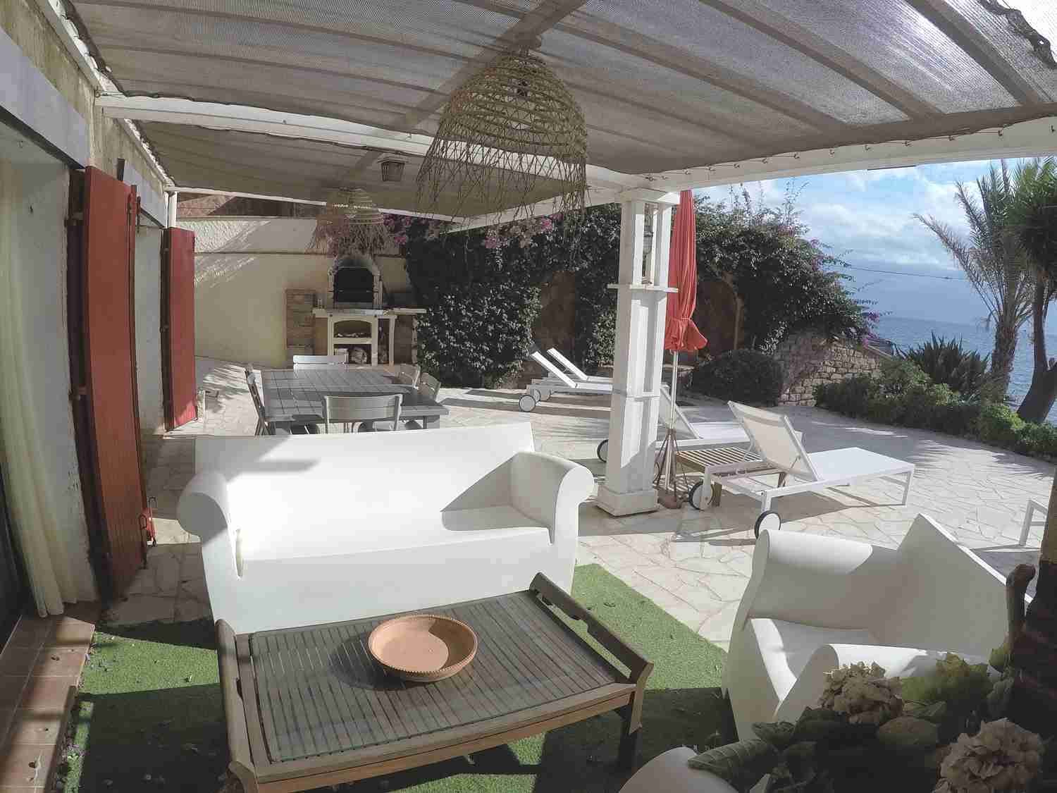  Location villa bord de mer Côte d'azur,maison pied dans l'eau Côte d'azur Var